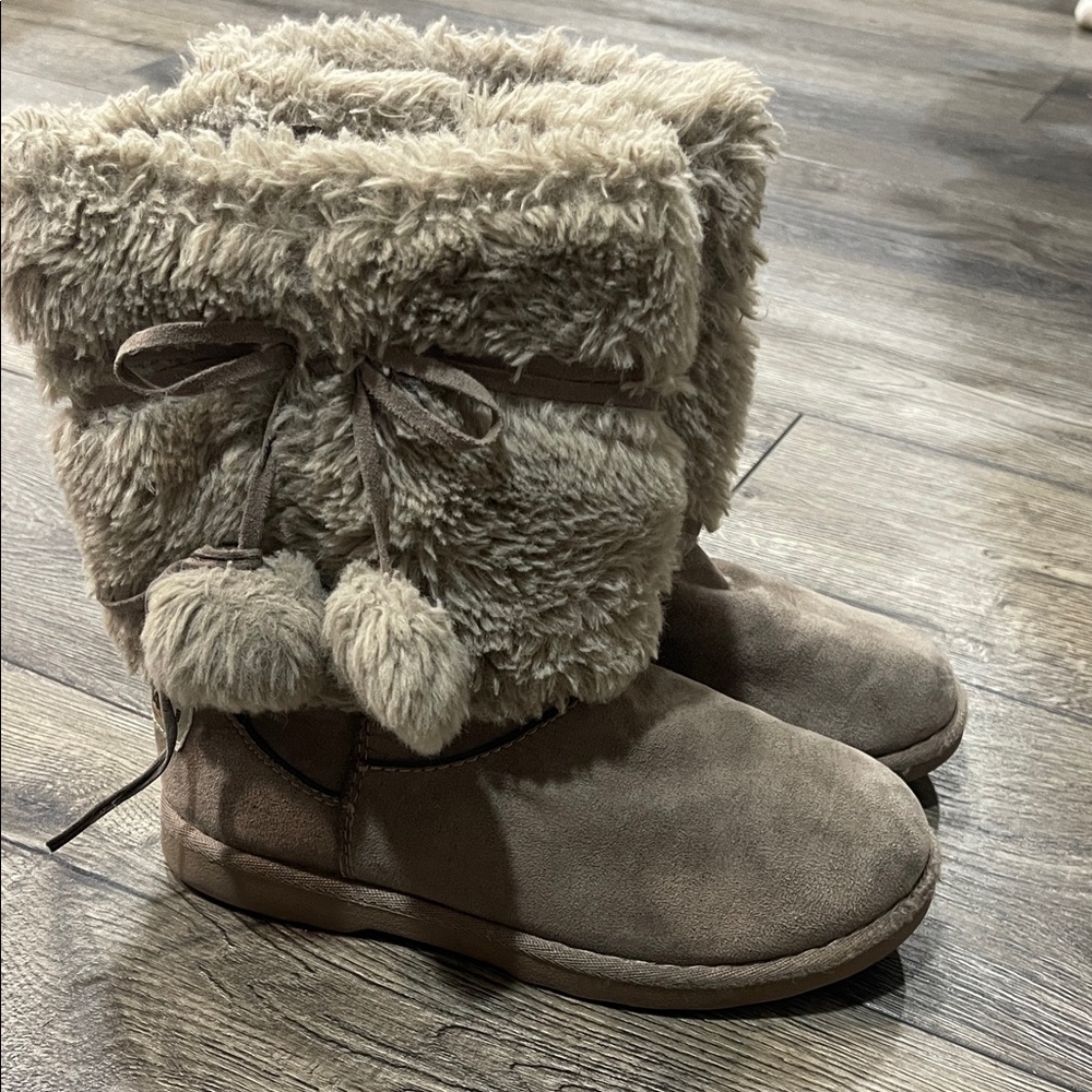 Cozy Brown Kids Boots with Faux Fur